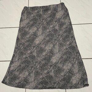 Dalia NWOT Cheetah Animal print A -Line Midi skirt, size 10